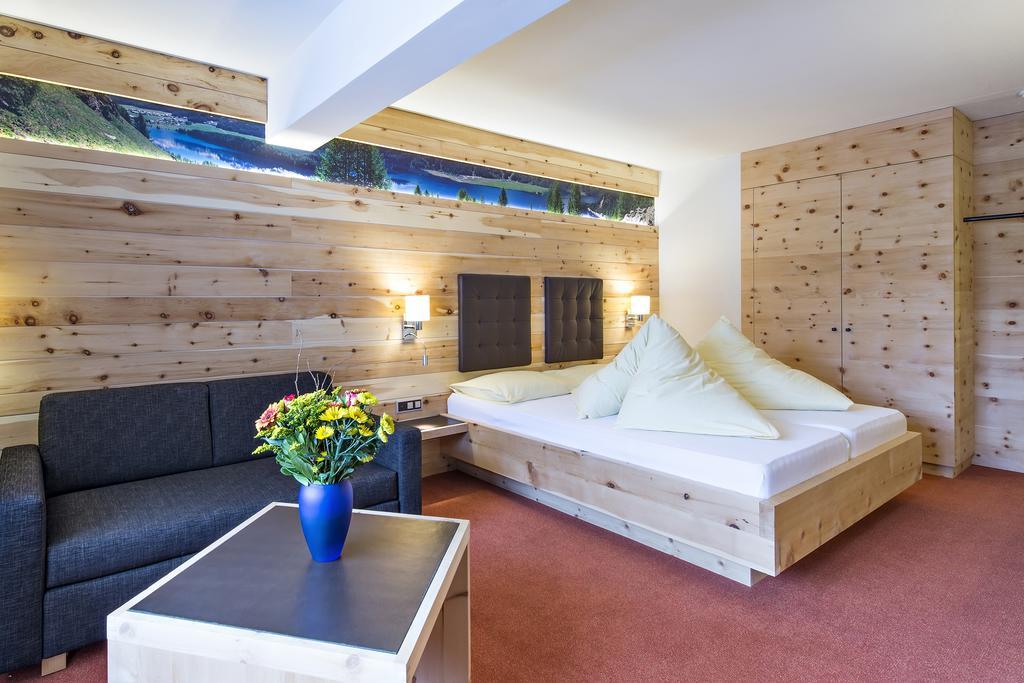 Hotel Palue Понтрезіна Екстер'єр фото